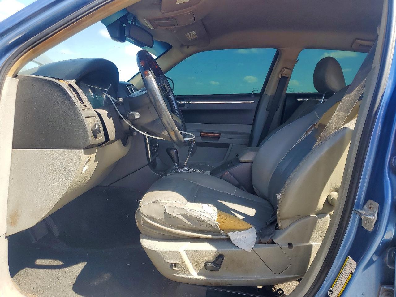 2007 CHRYSLER 300C photo 19