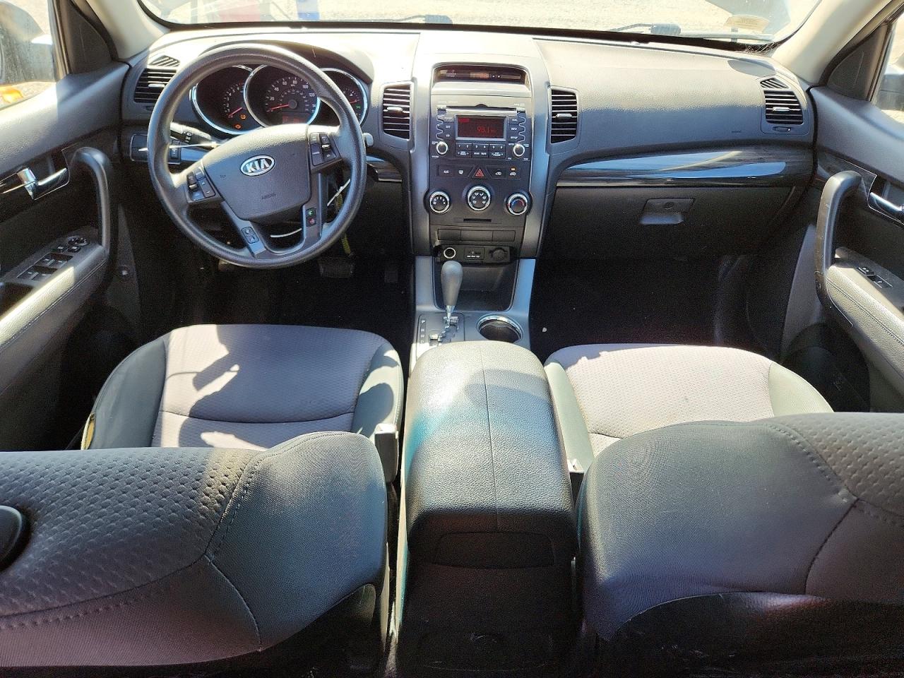 2013 KIA SORENTO LX photo 22
