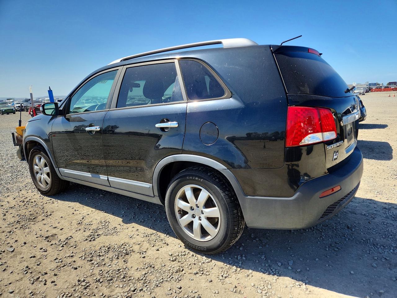 2013 KIA SORENTO LX photo 4