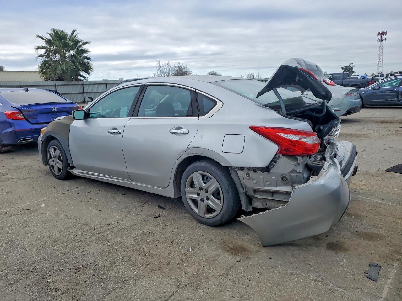 2016 NISSAN ALTIMA 2.5 S photo 4