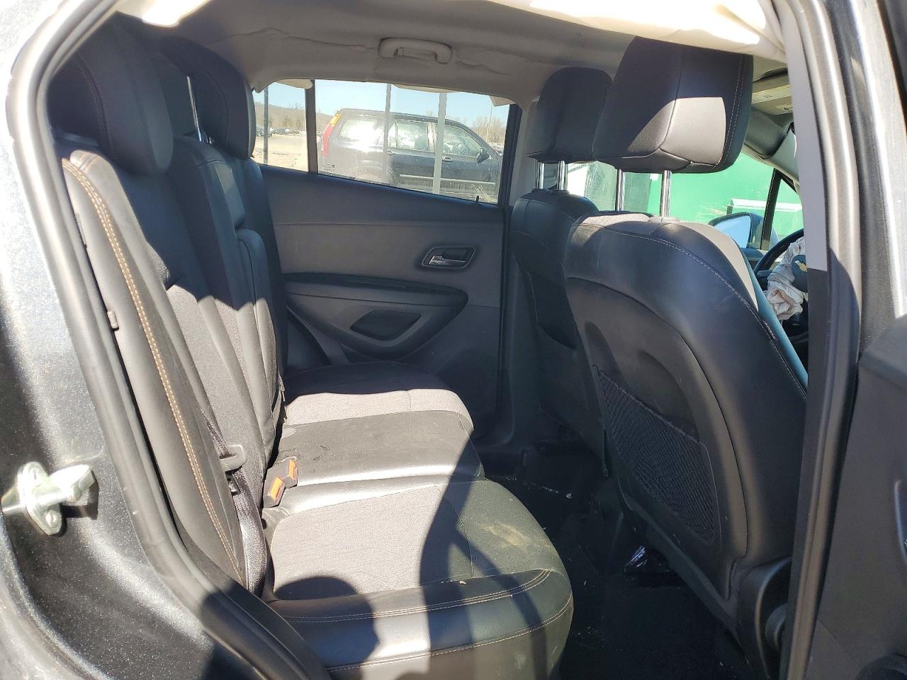 2019 CHEVROLET TRAX 1LT photo 11