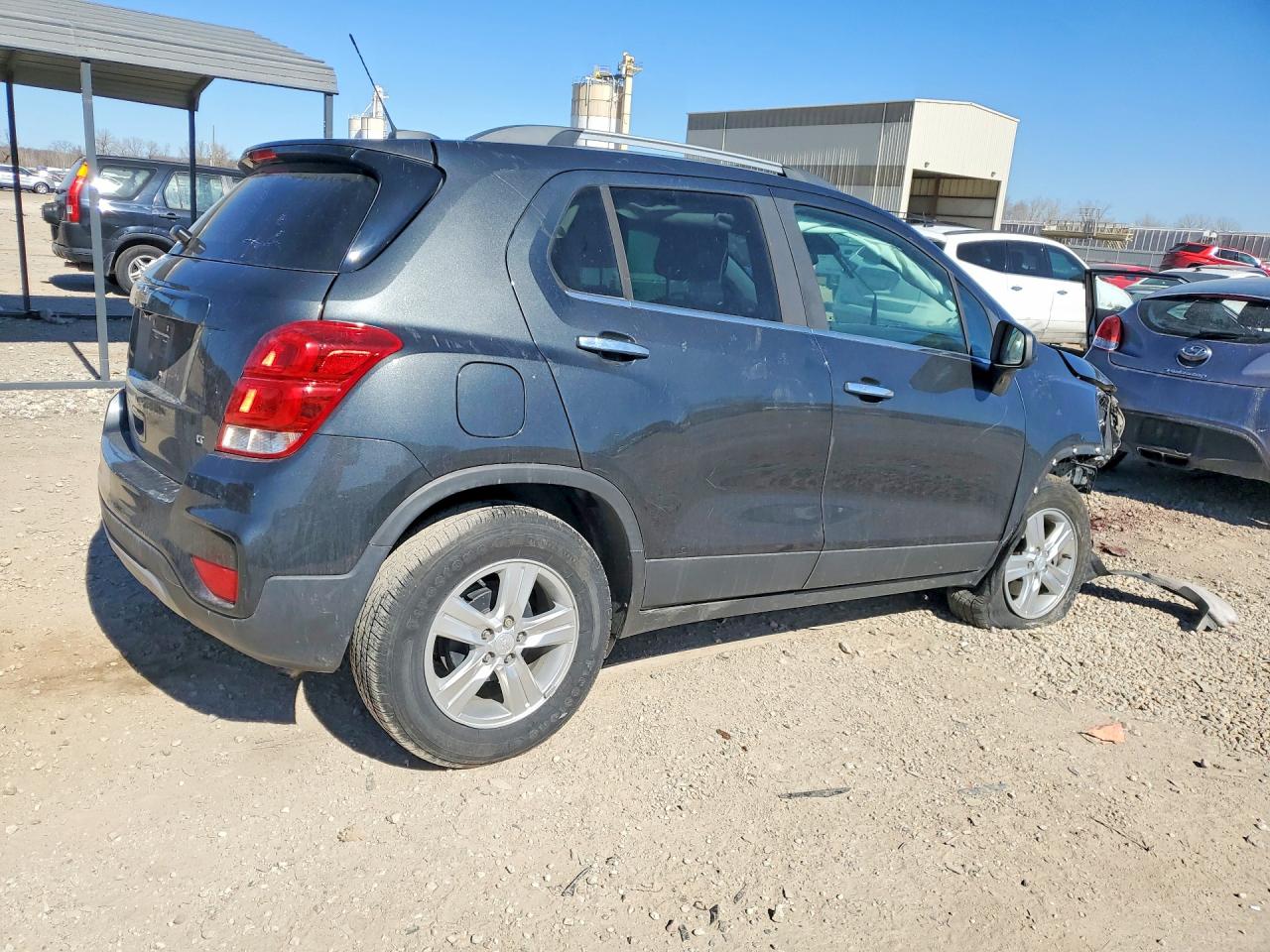 2019 CHEVROLET TRAX 1LT photo 3