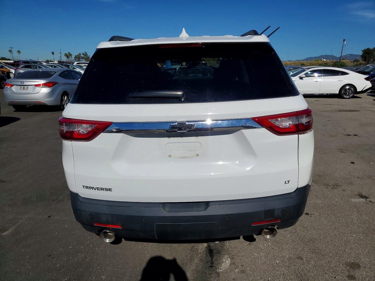 2019 CHEVROLET TRAVERSE LT photo 11