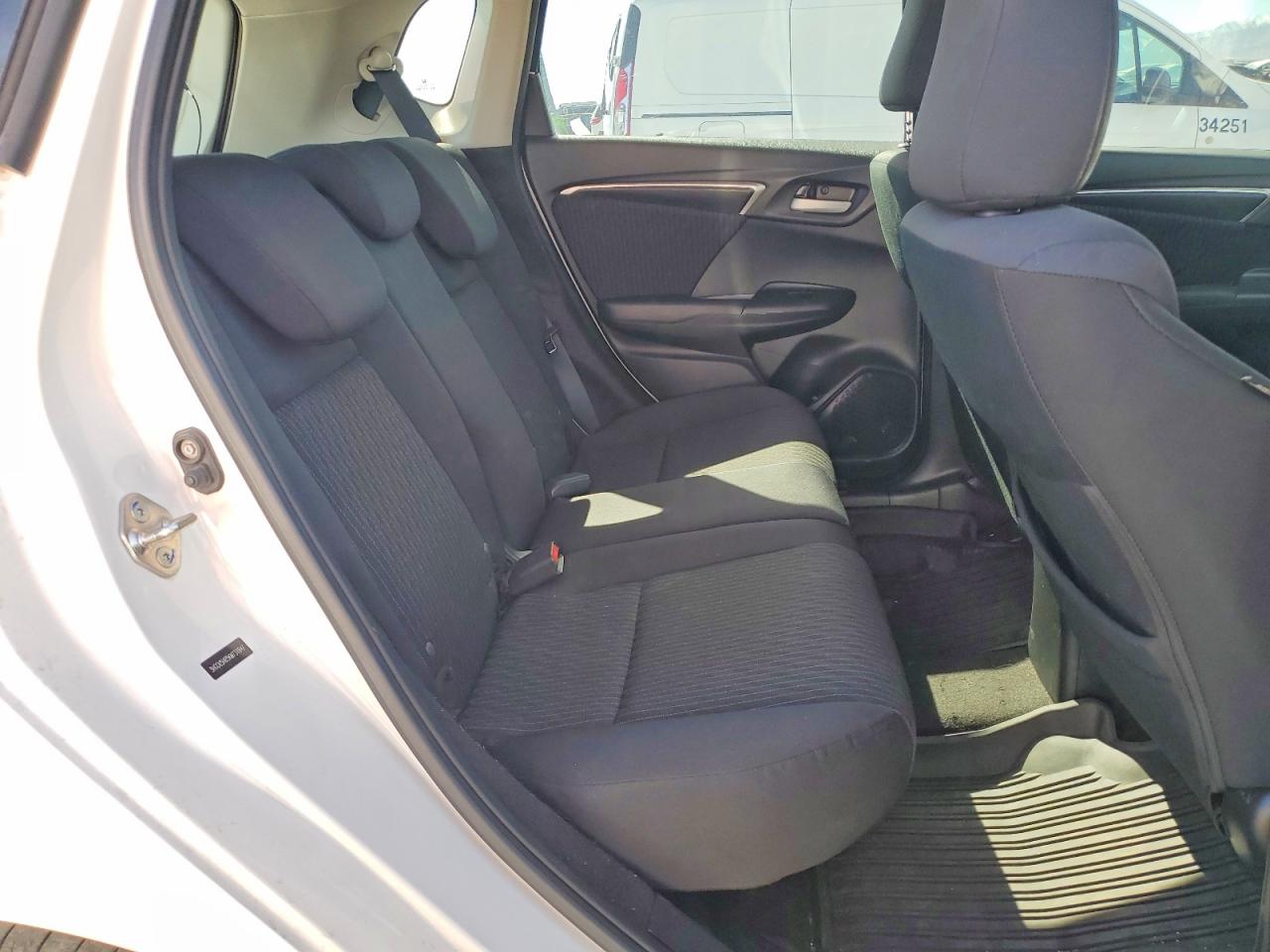 2019 HONDA FIT EX photo 10