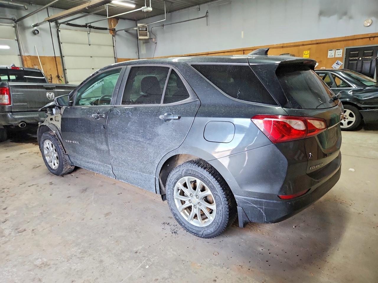2020 CHEVROLET EQUINOX LS photo 3