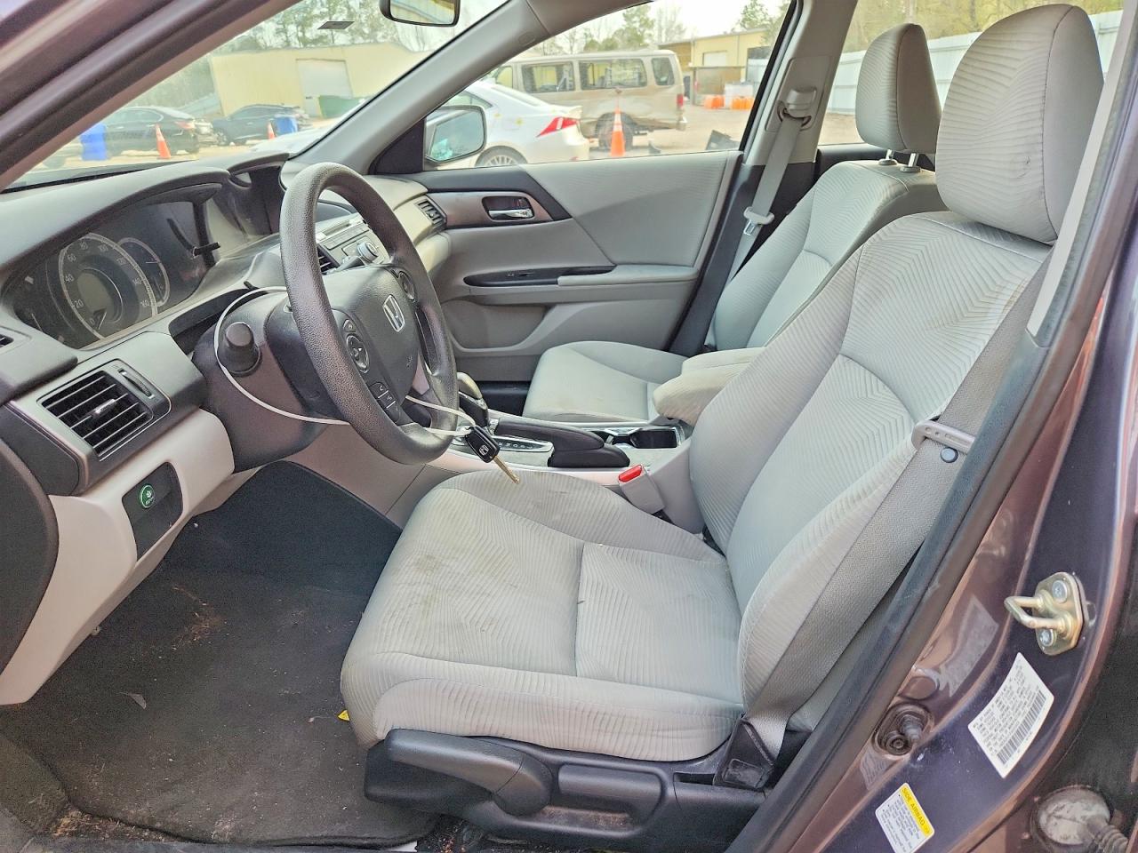 2015 HONDA ACCORD LX photo 7