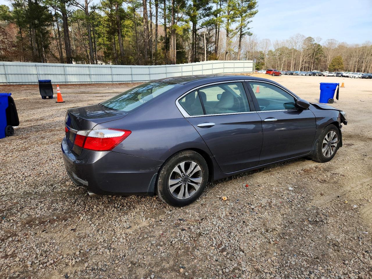 2015 HONDA ACCORD LX photo 3