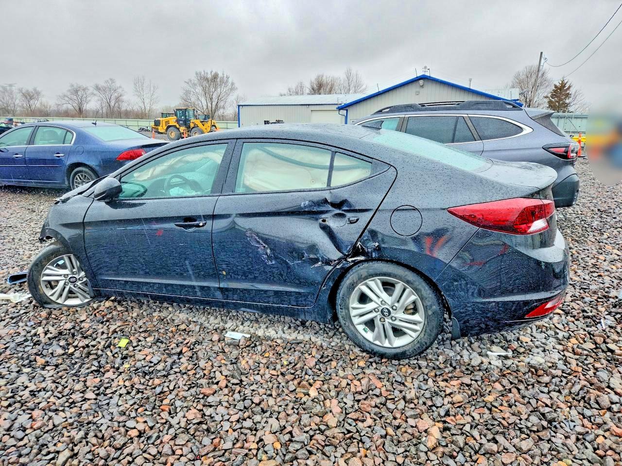 2020 HYUNDAI ELANTRA VALUE EDITION photo 2