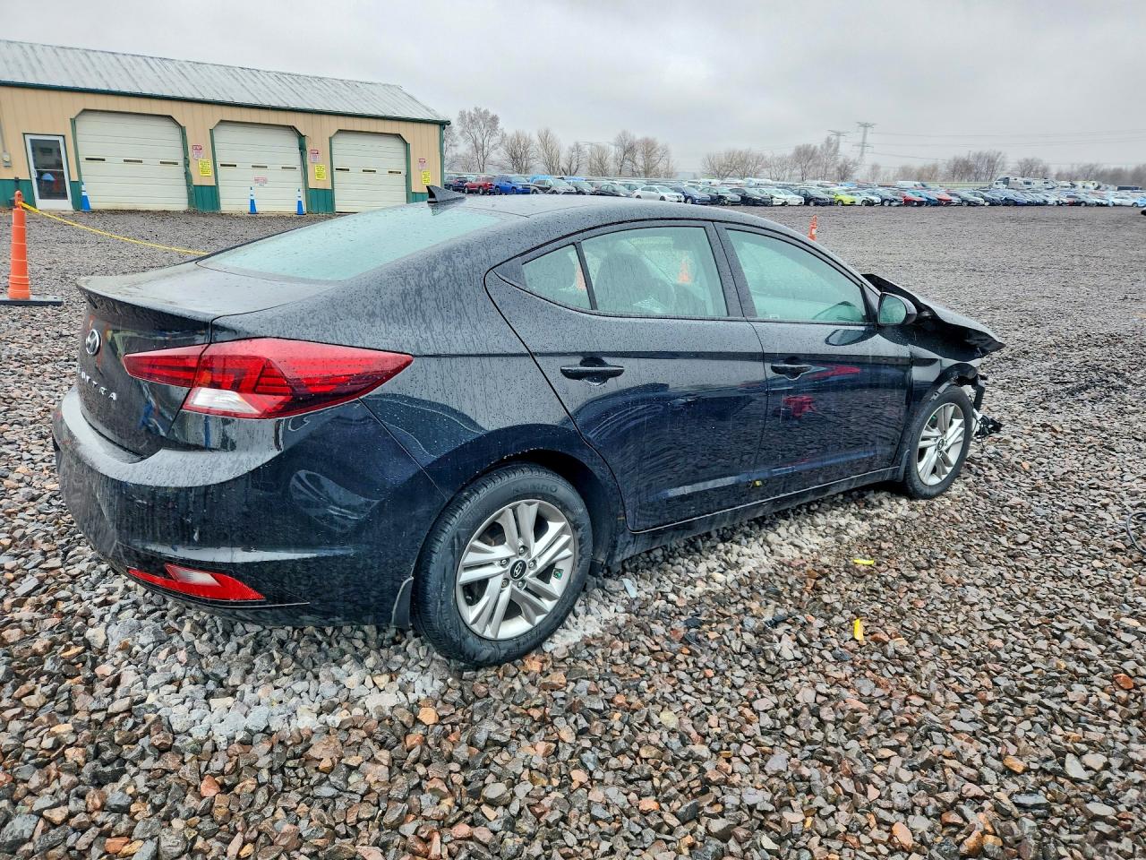 2020 HYUNDAI ELANTRA VALUE EDITION photo 3