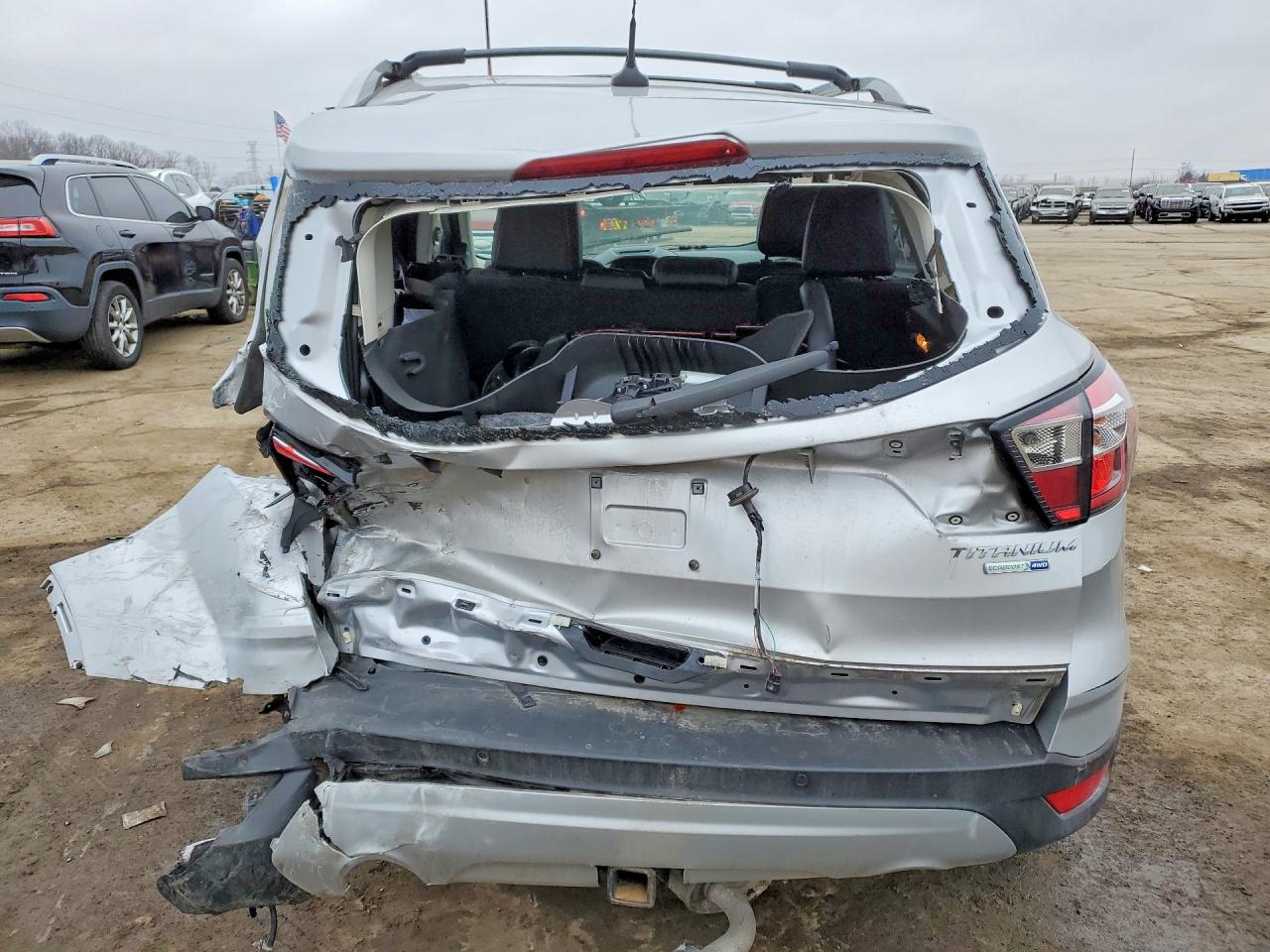2018 FORD ESCAPE TITANIUM photo 11