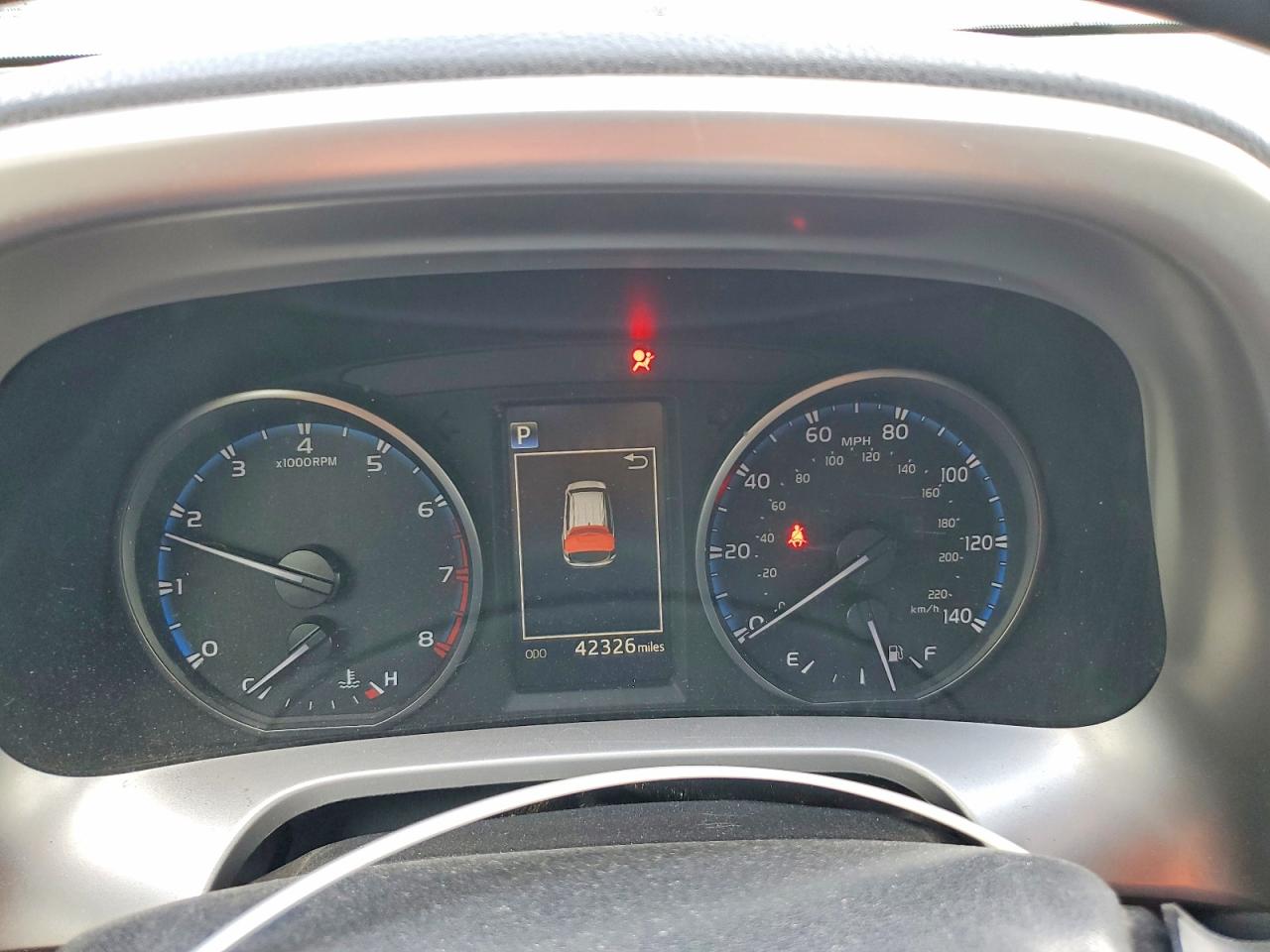 2018 TOYOTA RAV4 LE photo 9