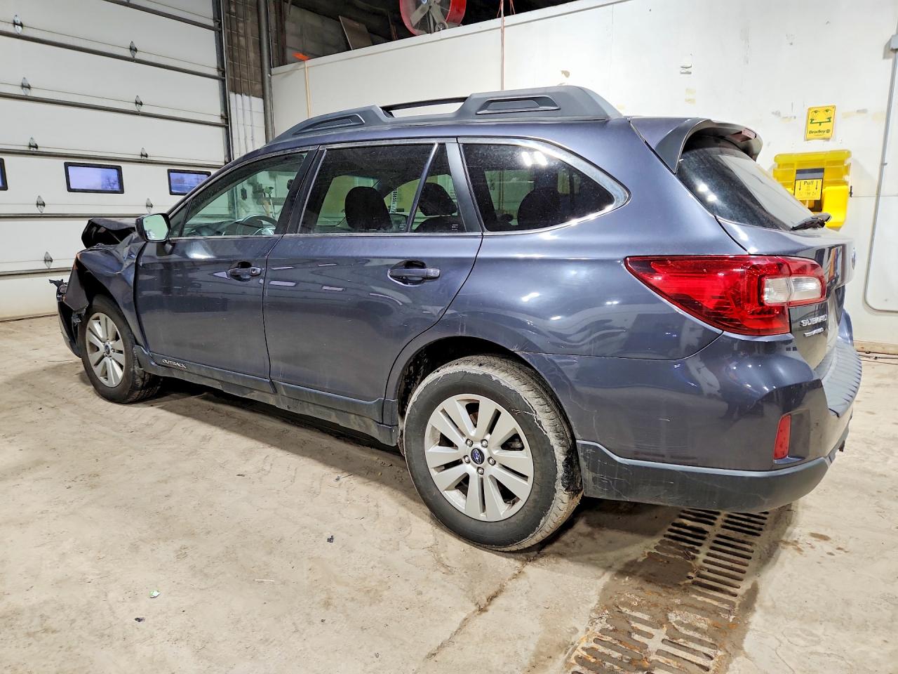 2015 SUBARU OUTBACK 2.5I PREMIUM photo 3