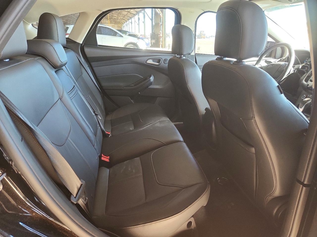 2015 FORD FOCUS TITANIUM photo 19