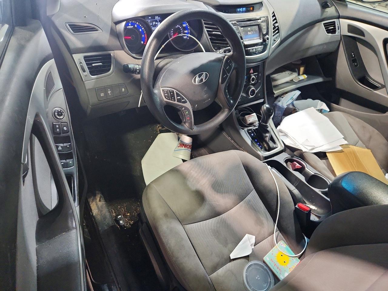 2014 HYUNDAI ELANTRA SE photo 8