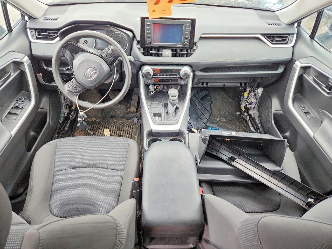 2021 TOYOTA RAV4 LE photo 15