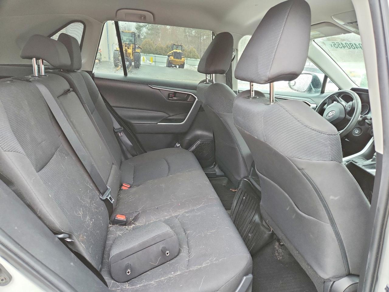 2021 TOYOTA RAV4 LE photo 21