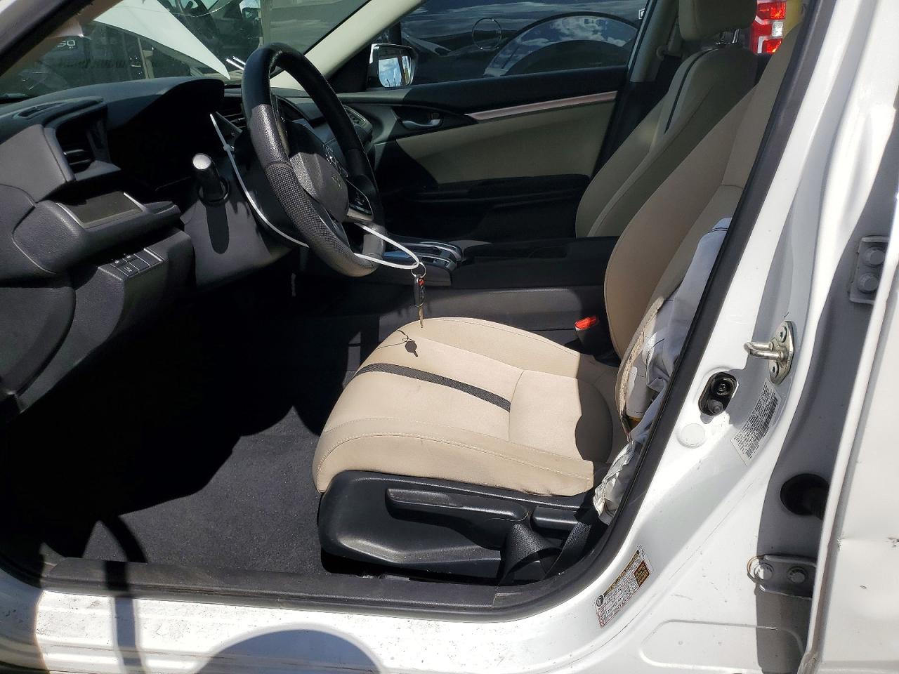 2020 HONDA CIVIC LX photo 7