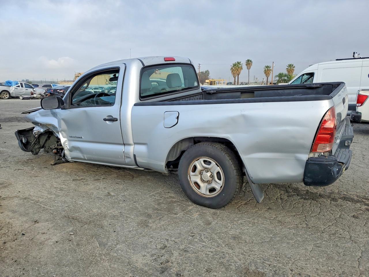 2006 TOYOTA TACOMA BASE photo 2