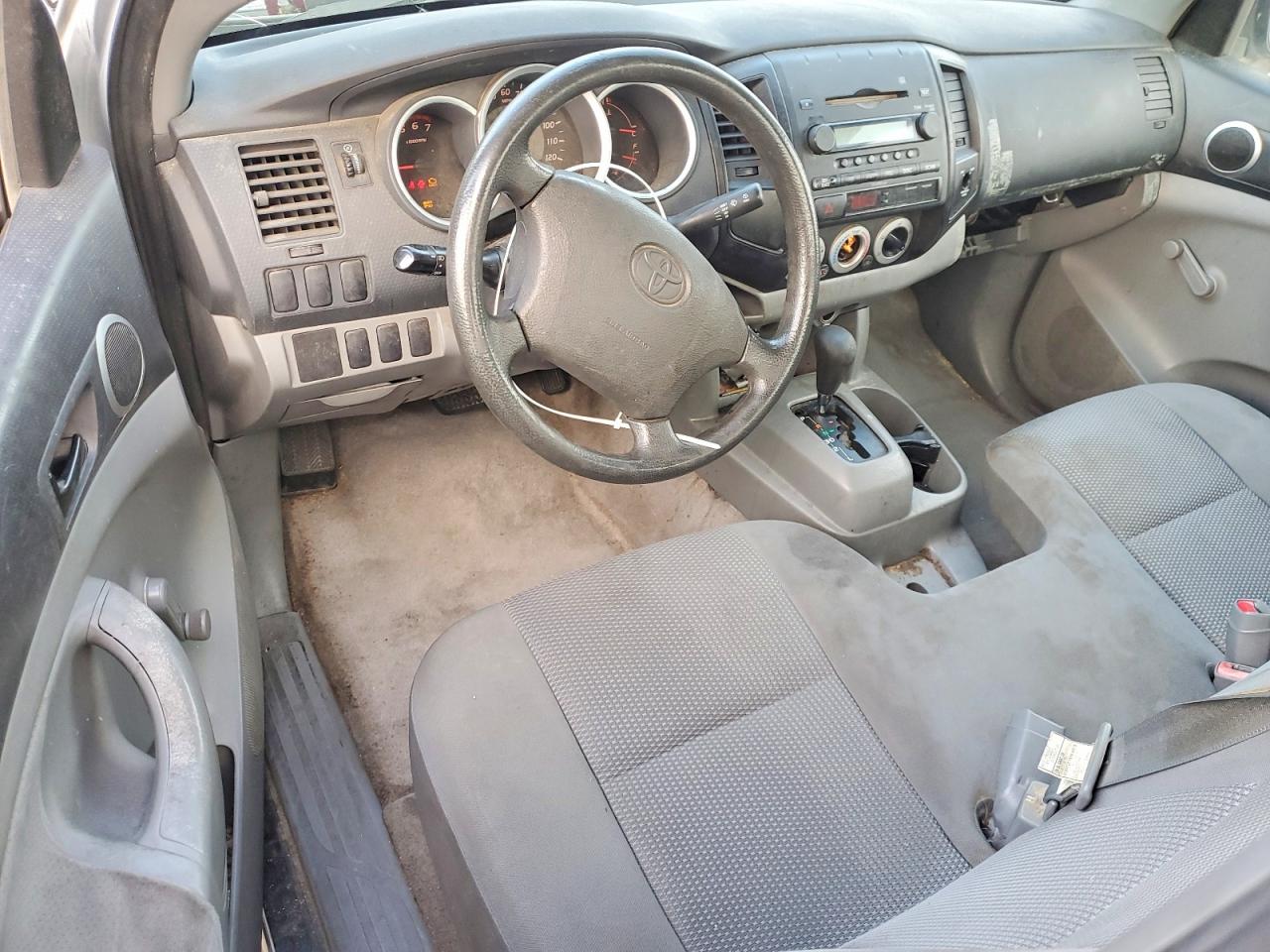 2006 TOYOTA TACOMA BASE photo 8