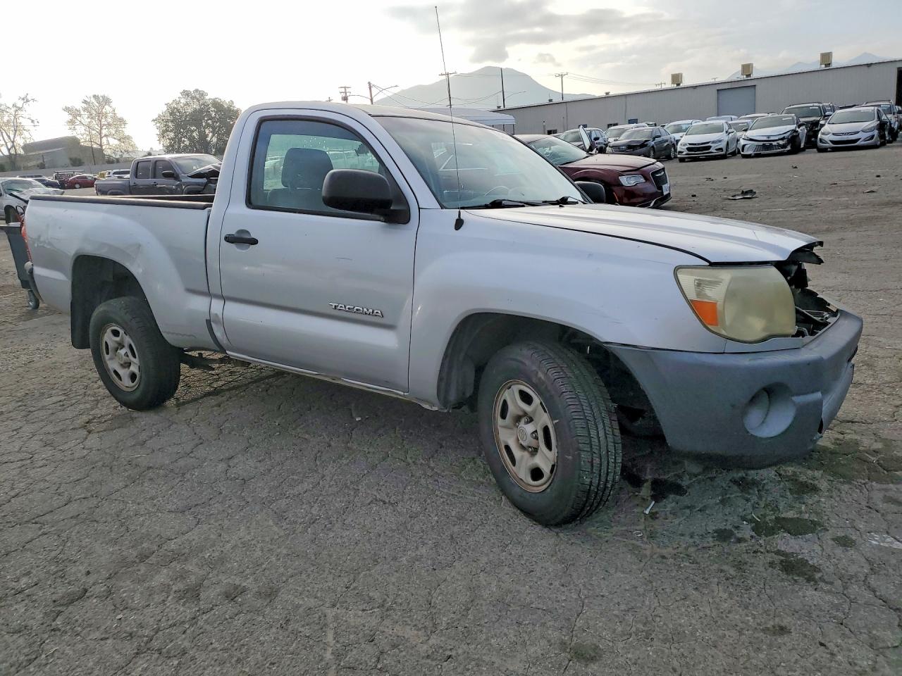 2006 TOYOTA TACOMA BASE photo 4