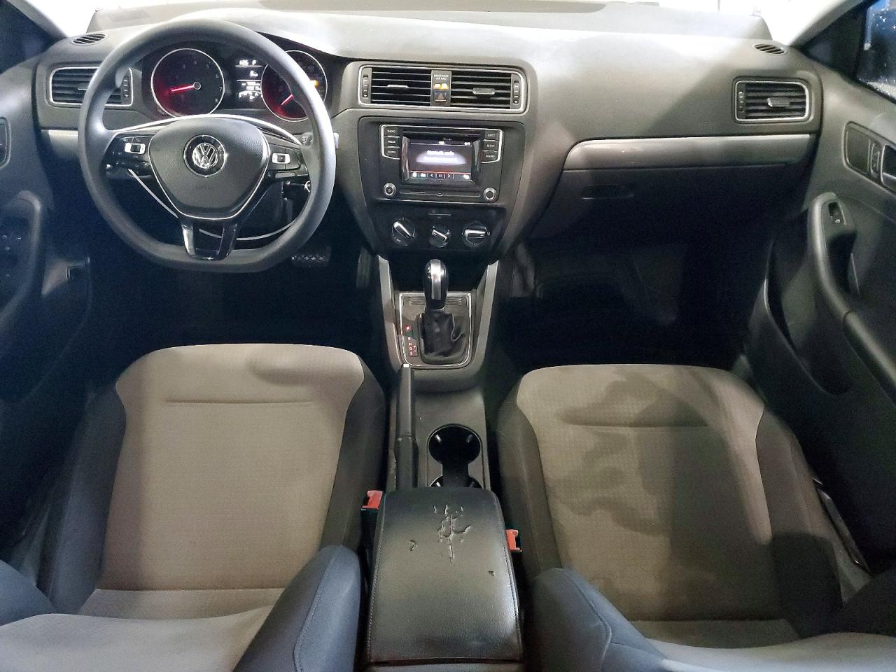 2017 VOLKSWAGEN JETTA photo 15