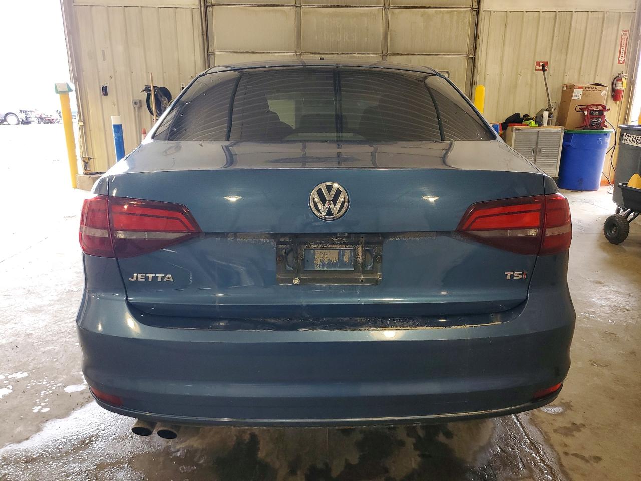 2017 VOLKSWAGEN JETTA photo 11