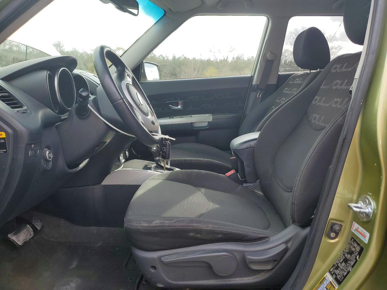 2012 KIA SOUL + photo 13