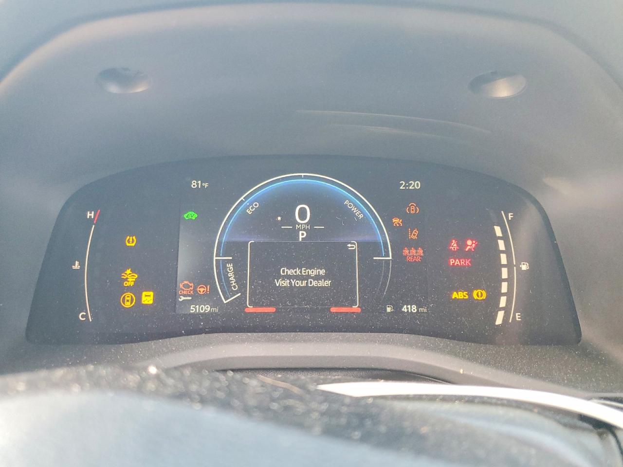 2025 TOYOTA CAMRY LE photo 25