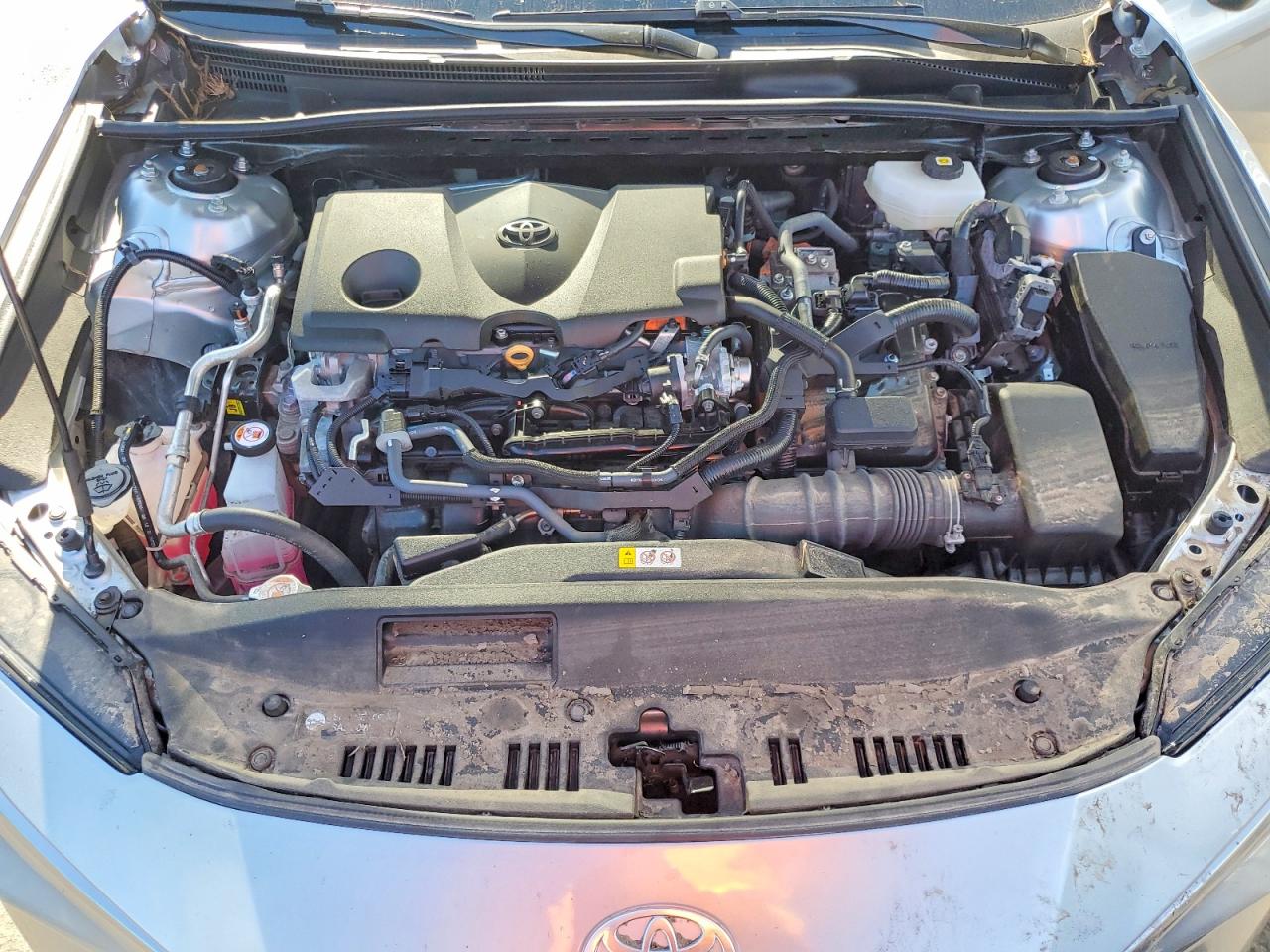 2025 TOYOTA CAMRY LE photo 31