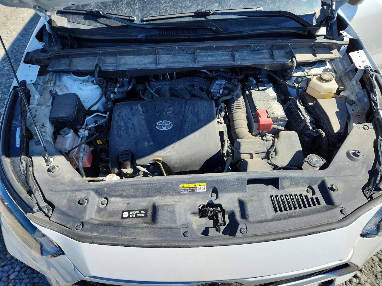 2022 TOYOTA HIGHLANDER LE photo 23