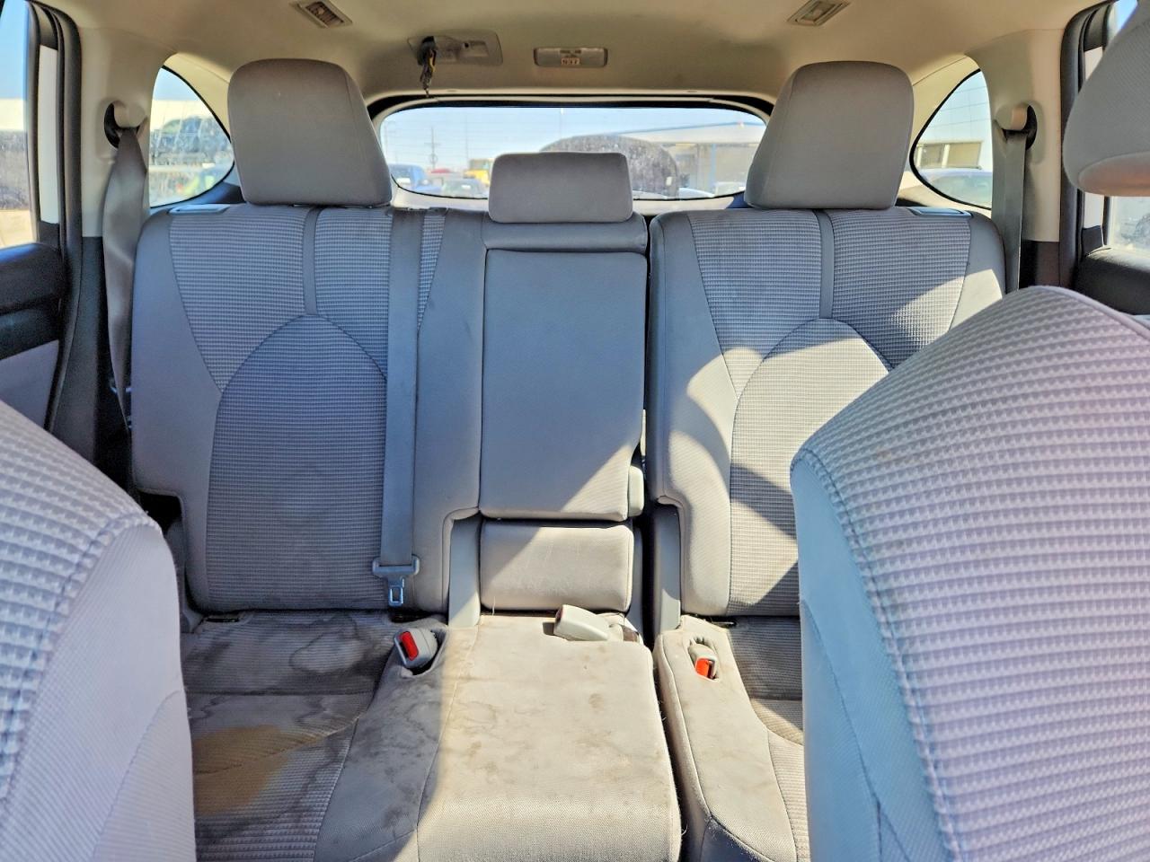 2022 TOYOTA HIGHLANDER LE photo 19