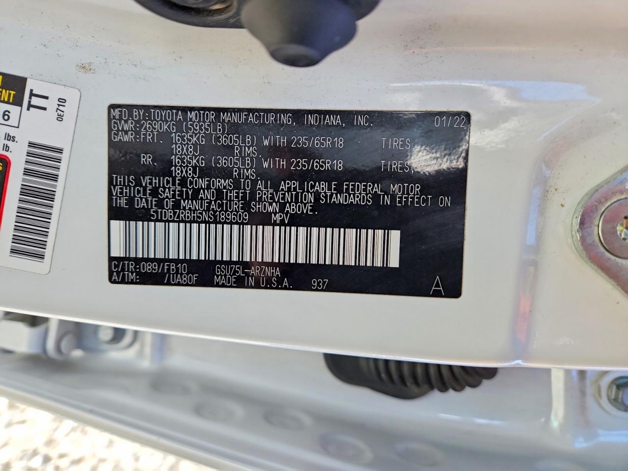 2022 TOYOTA HIGHLANDER LE photo 25