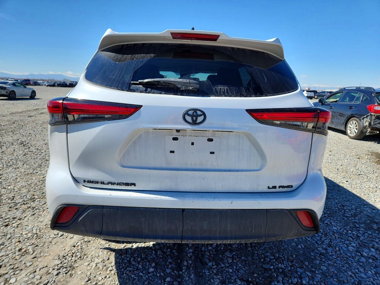 2022 TOYOTA HIGHLANDER LE photo 11