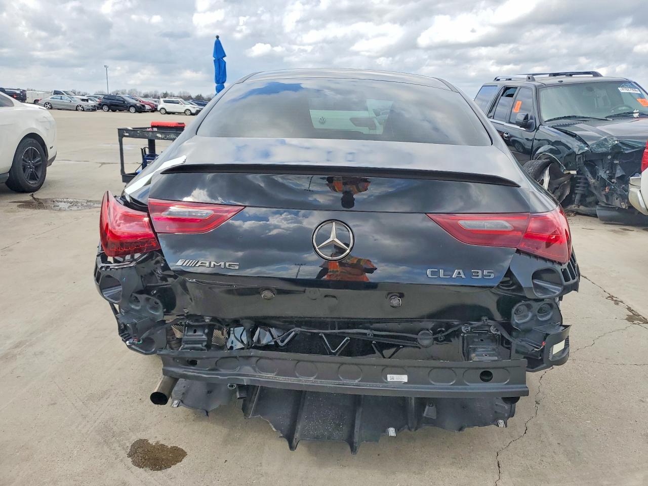2025 MERCEDES-BENZ CLA AMG 35 4MATIC photo 11
