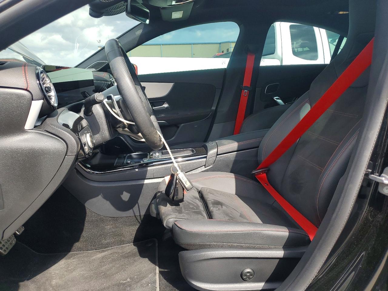 2025 MERCEDES-BENZ CLA AMG 35 4MATIC photo 13