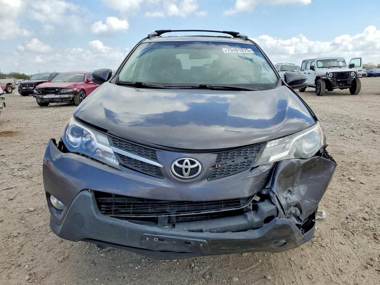 2015 TOYOTA RAV4 XLE photo 5