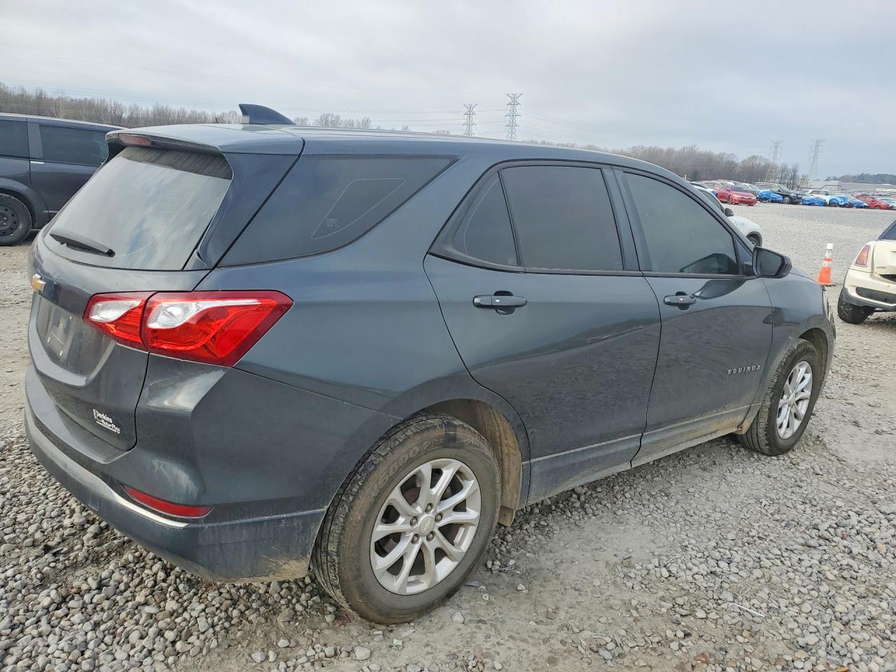 2018 CHEVROLET EQUINOX LS photo 3