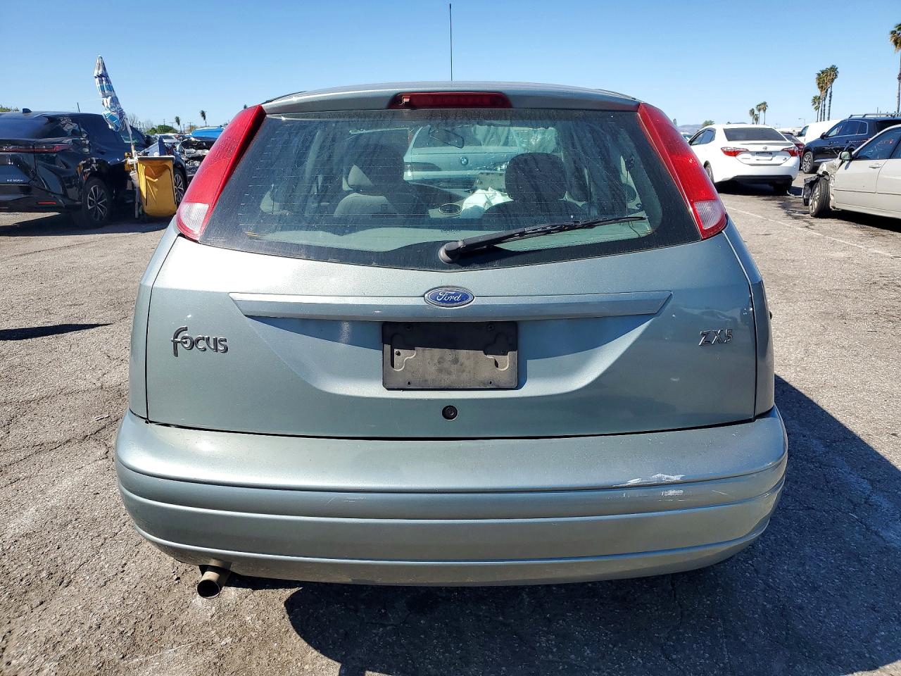 2004 FORD FOCUS ZX5 photo 6