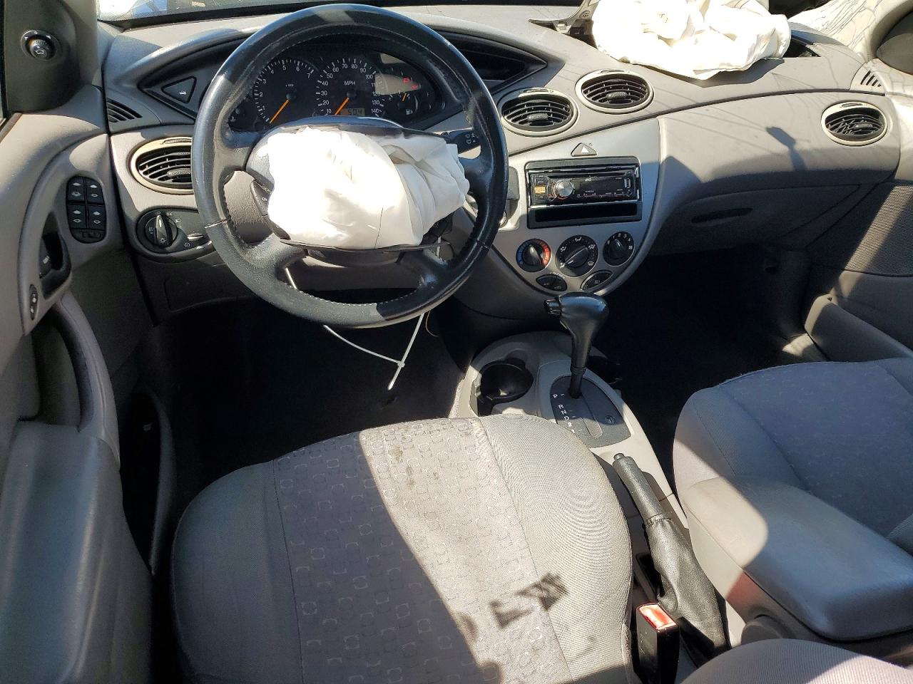 2004 FORD FOCUS ZX5 photo 8