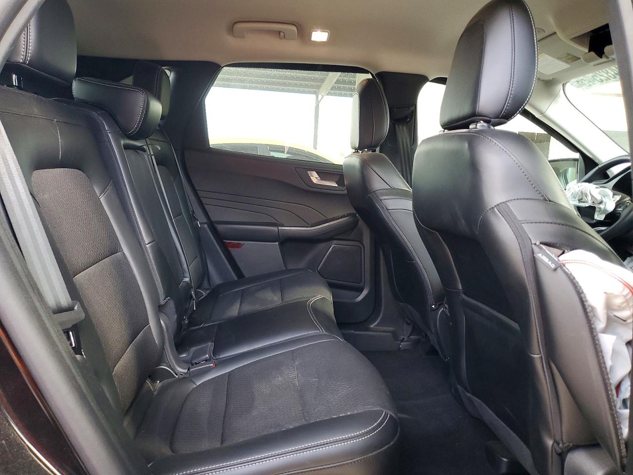 2025 FORD ESCAPE photo 11