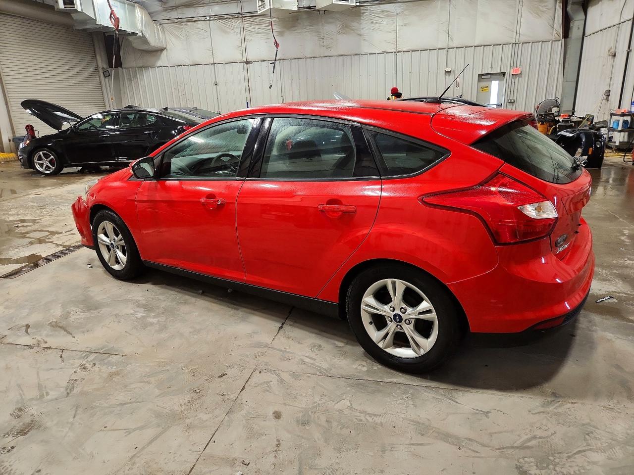 2014 FORD FOCUS SE photo 3