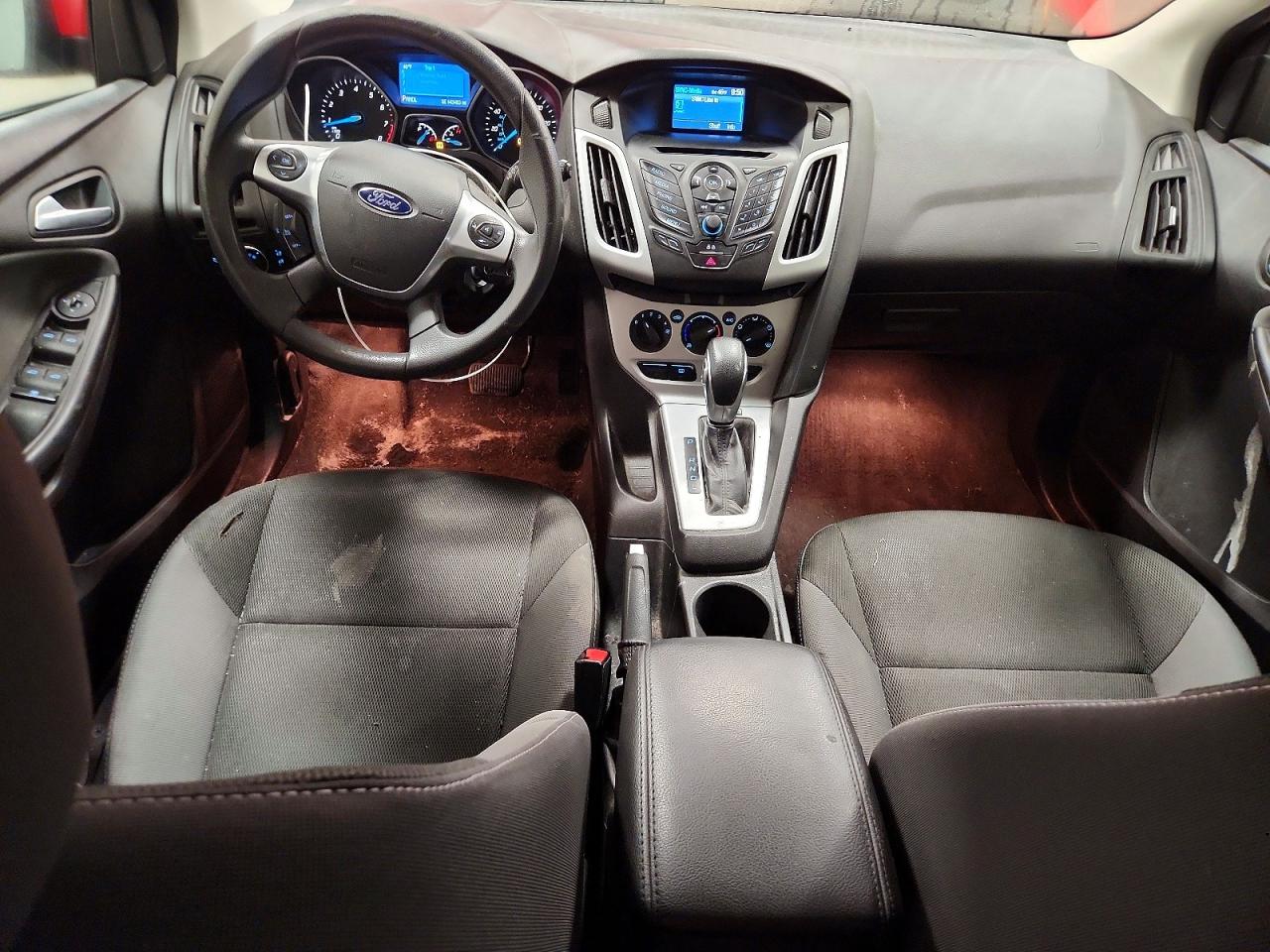 2014 FORD FOCUS SE photo 15