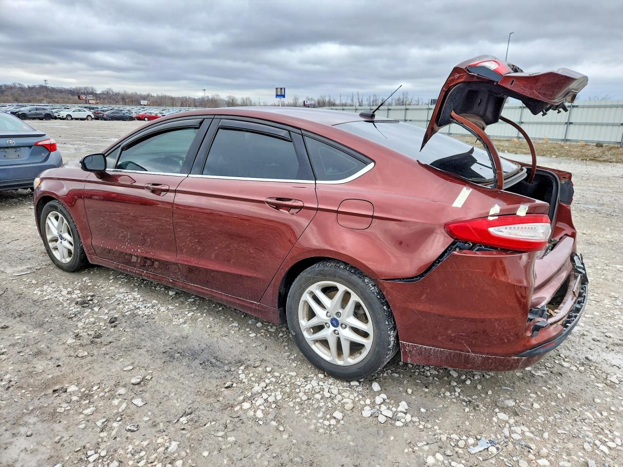 2016 FORD FUSION SE photo 3