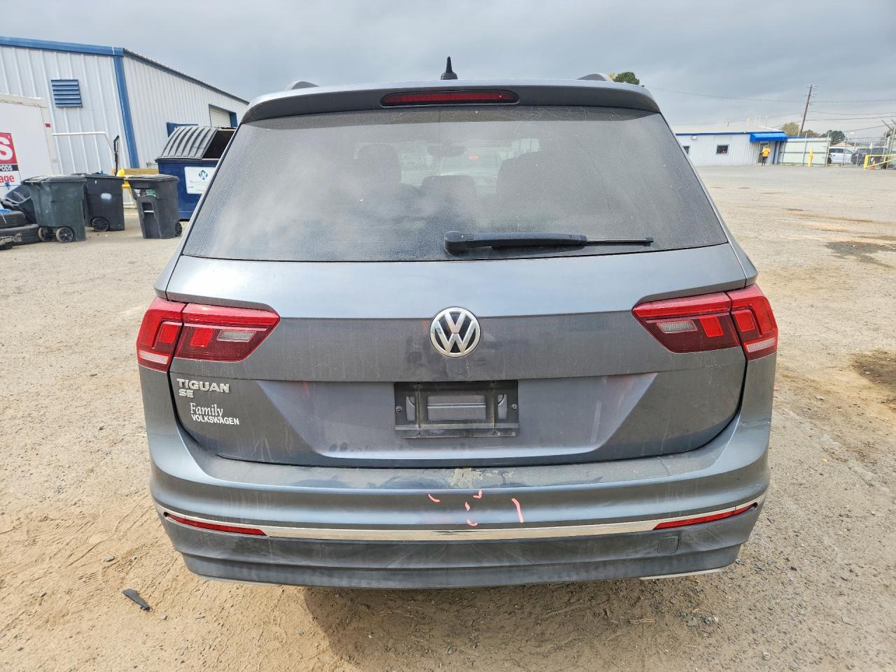 2021 VOLKSWAGEN TIGUAN SE photo 16