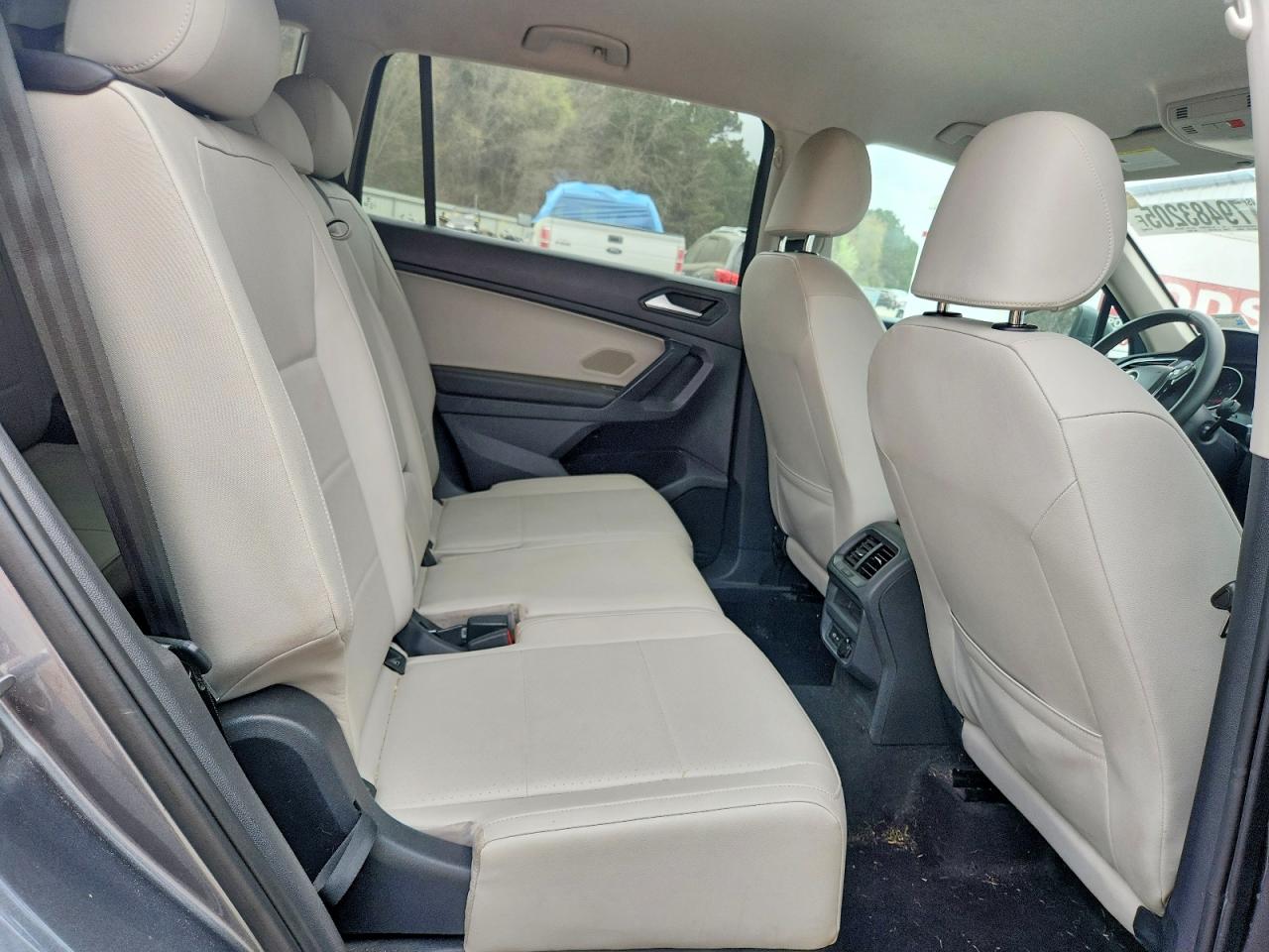 2021 VOLKSWAGEN TIGUAN SE photo 31
