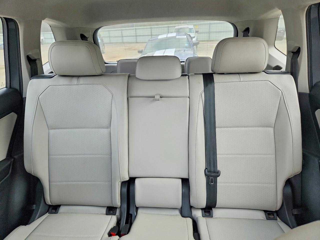 2021 VOLKSWAGEN TIGUAN SE photo 28