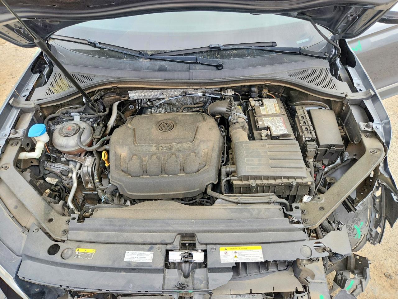 2021 VOLKSWAGEN TIGUAN SE photo 34
