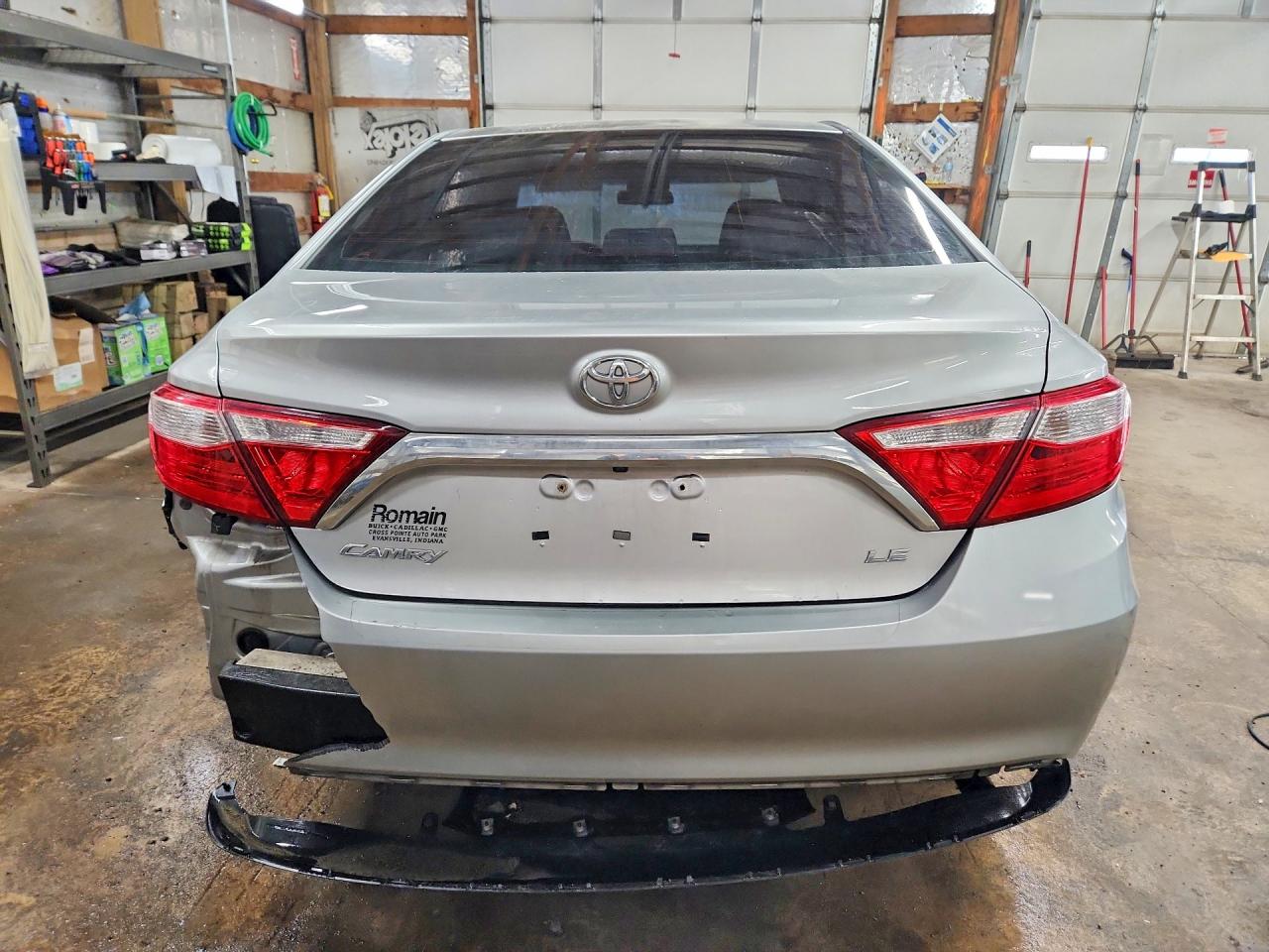 2016 TOYOTA CAMRY LE photo 6