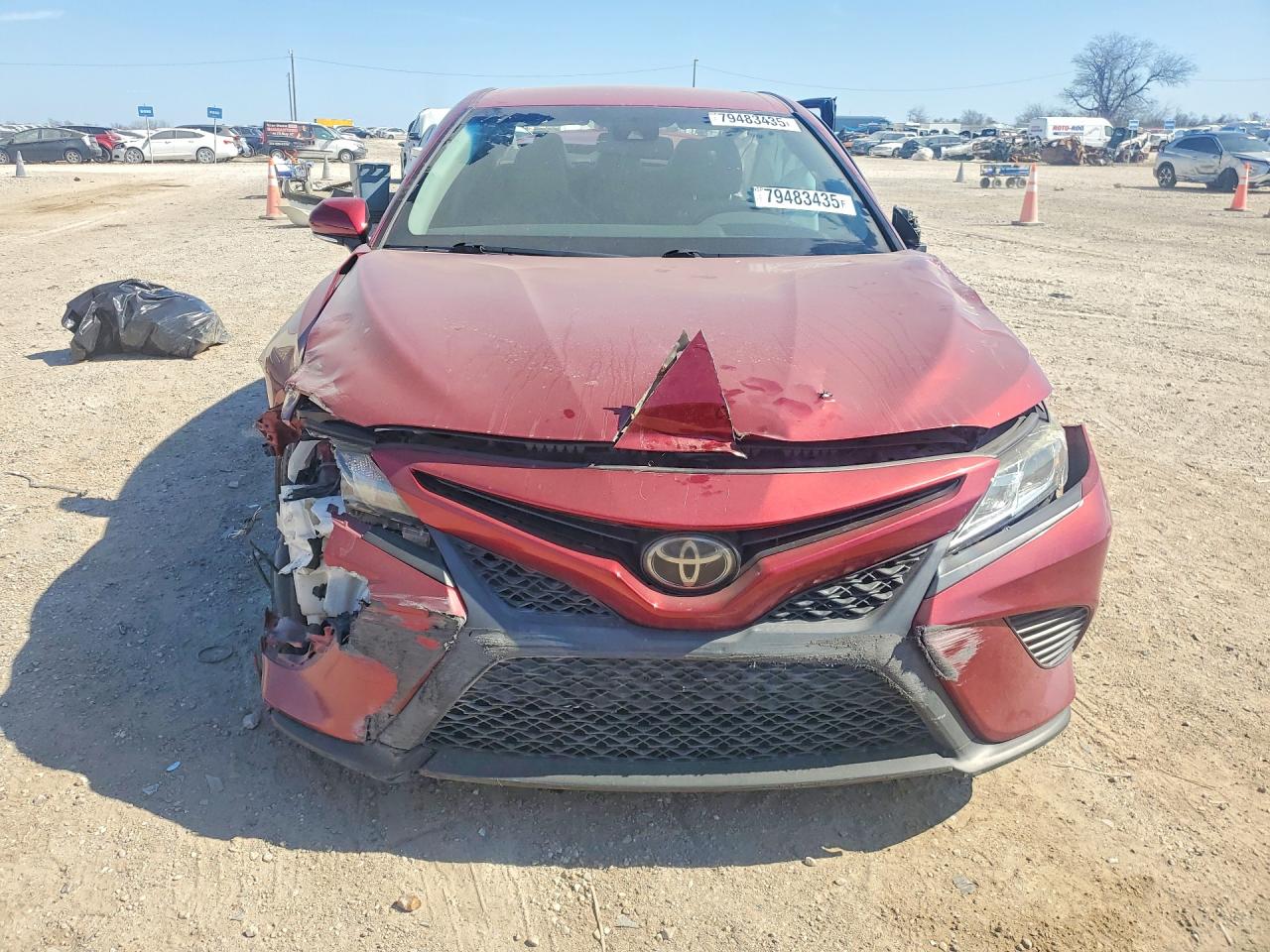2018 TOYOTA CAMRY photo 9