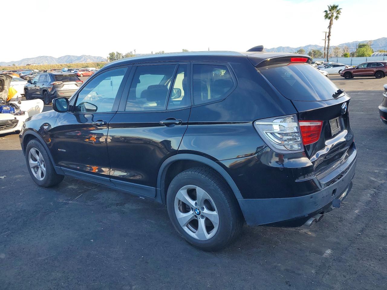 2012 BMW X3 XDRIVE28I photo 3